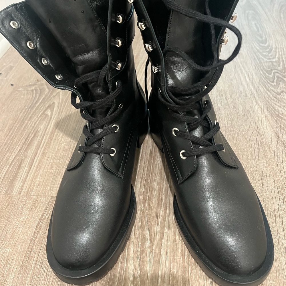 Stuart Weitzman Booties Size 36 , Worn Once. Exce… - image 4